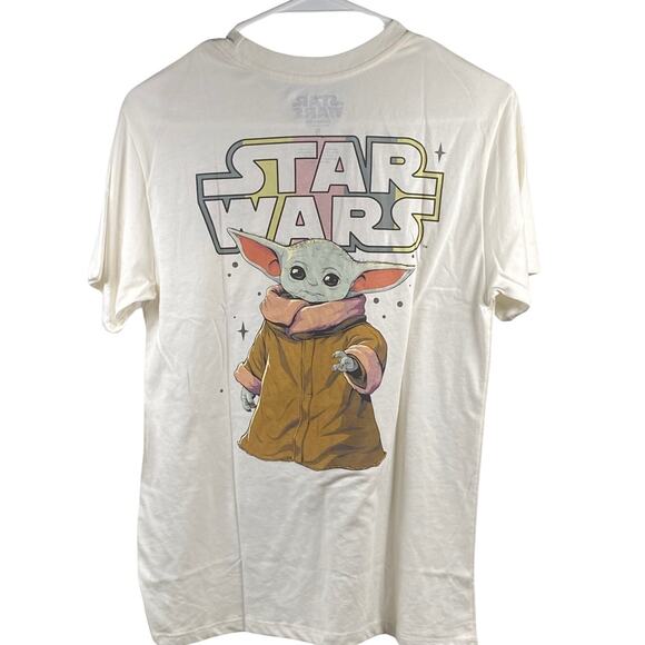 NEW Star Wars Tee Size XS The Mandalorian The Child Short Sleeve Pocket - Picture 3 of 6